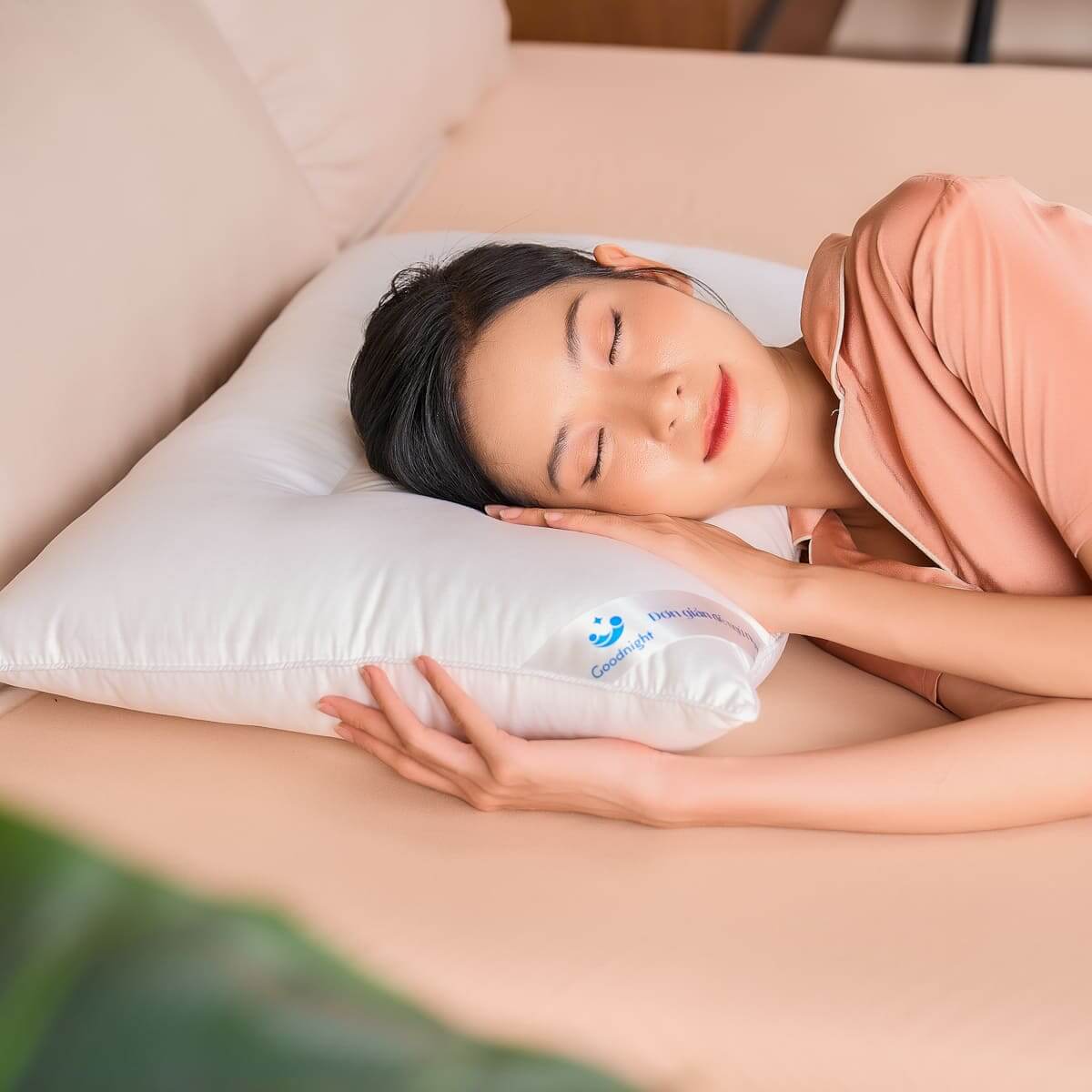 Gối lông vũ định hình Goodnight Mochi (chỉ bán Online) - Ảnh 1